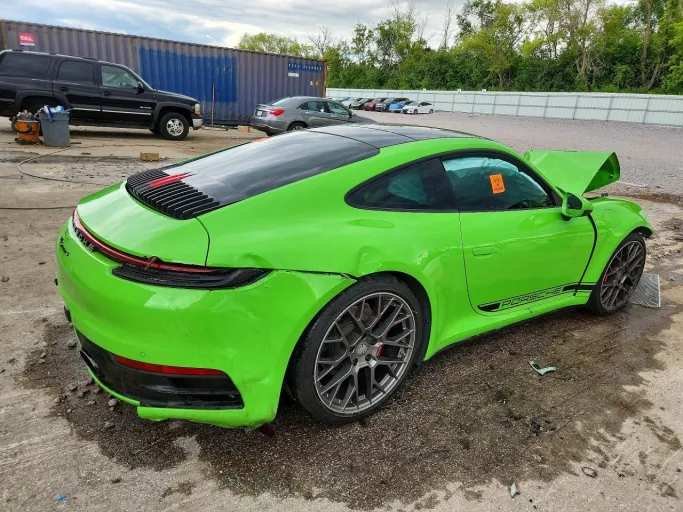2020 Porsche 911 Carrera S — collision damage, reported by @alexpinson5