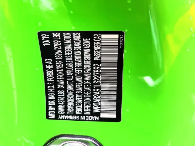 2020 Porsche 911 Carrera S — collision damage, reported by @alexpinson5
