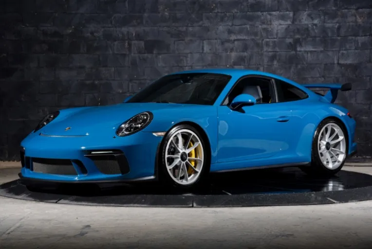 2018 Porsche 911 GT3 — photo posted by @alexpinson5