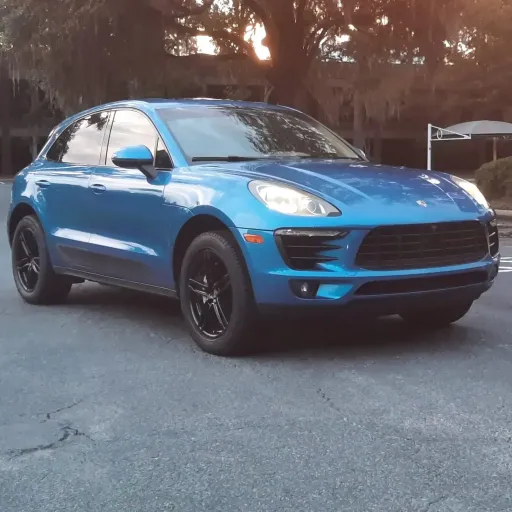2016 Porsche Macan S — photo posted by @OsloRegistry