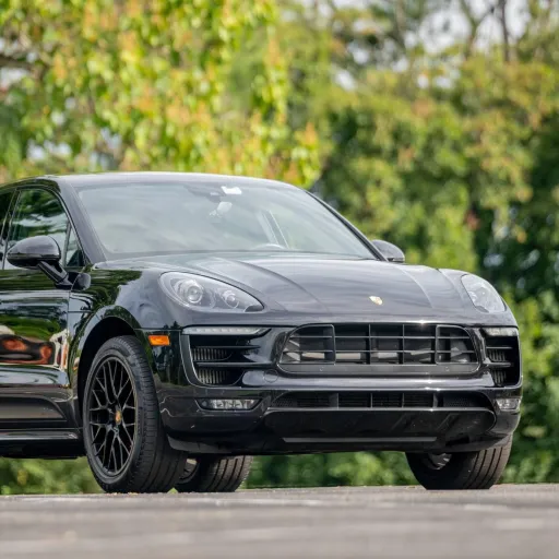 2017 Porsche Macan GTS — photo posted by @OsloRegistry