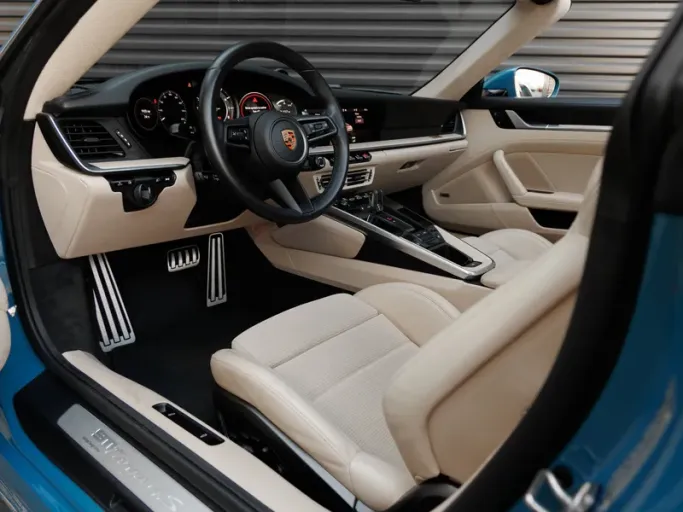 2021 Porsche 911 Targa 4S Heritage Edition — photo posted by @alexpinson5