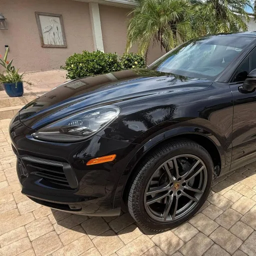 2020 Porsche Cayenne S — photo posted by @OsloRegistry
