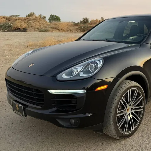 2016 Porsche Cayenne S — photo posted by @OsloRegistry