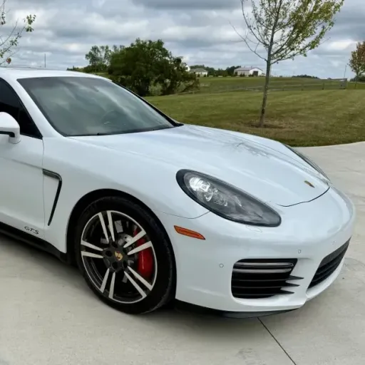 2016 Porsche Panamera GTS — photo posted by @OsloRegistry