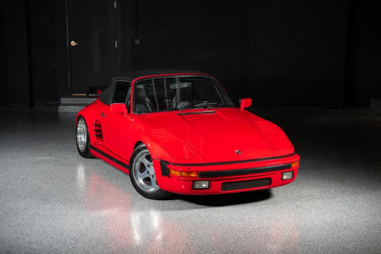 1987 Porsche 911 Carrera — photo posted by @alexpinson5