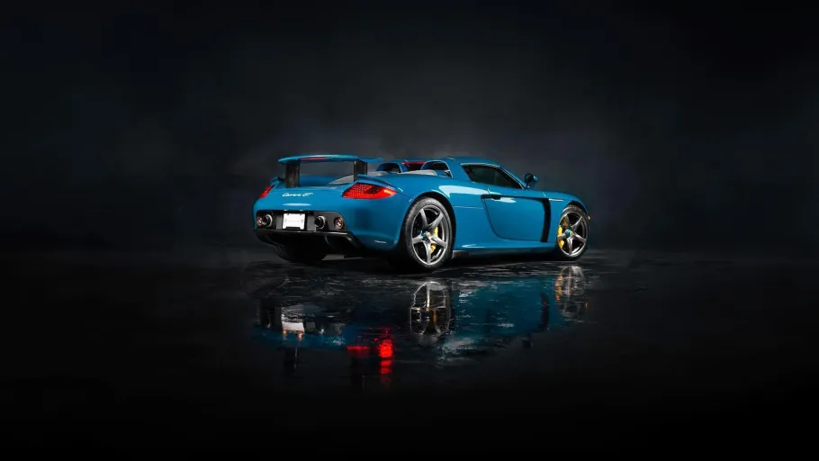 Porsche Carrera GT — photo posted by @alexpinson5