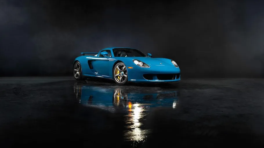 Porsche Carrera GT — photo posted by @alexpinson5