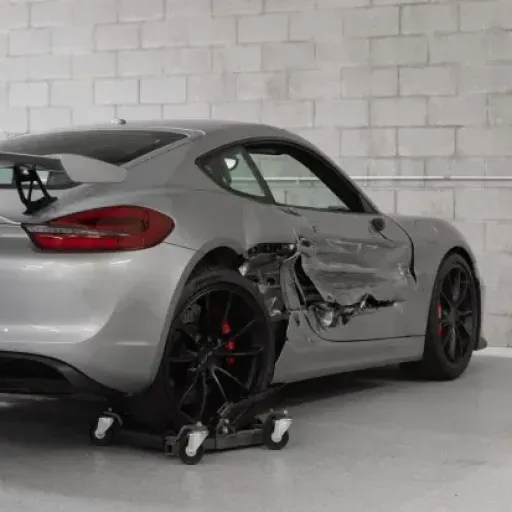 2016 Porsche Cayman GT4 — photo posted by @OsloRegistry