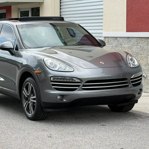 2014 Porsche Cayenne Diesel Platinum Edition — photo posted by @OsloRegistry